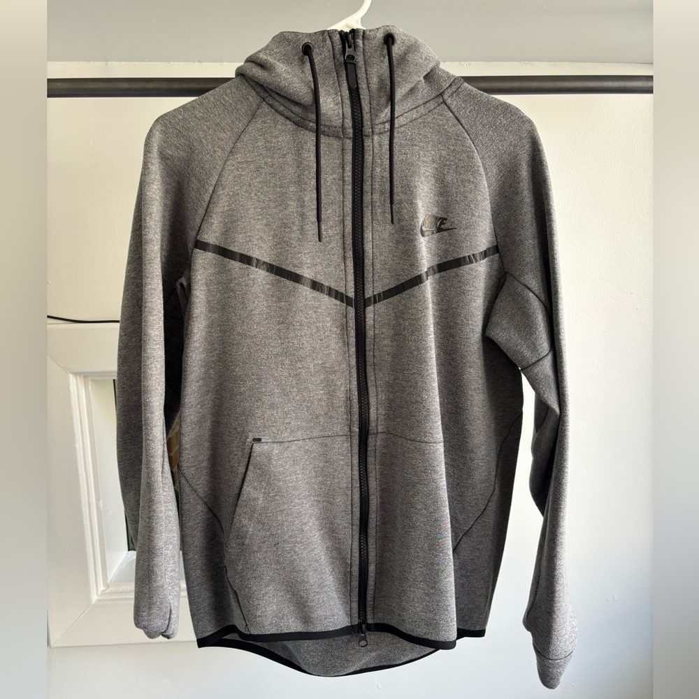 Nike Men's Zip-Up Gray Sweater